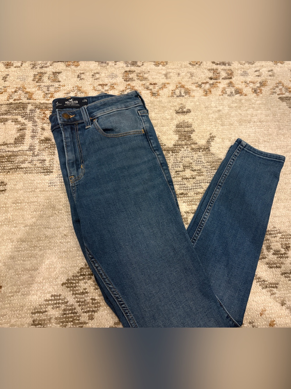Aeropostale Women's Medium Blue Straight Leg Jeans